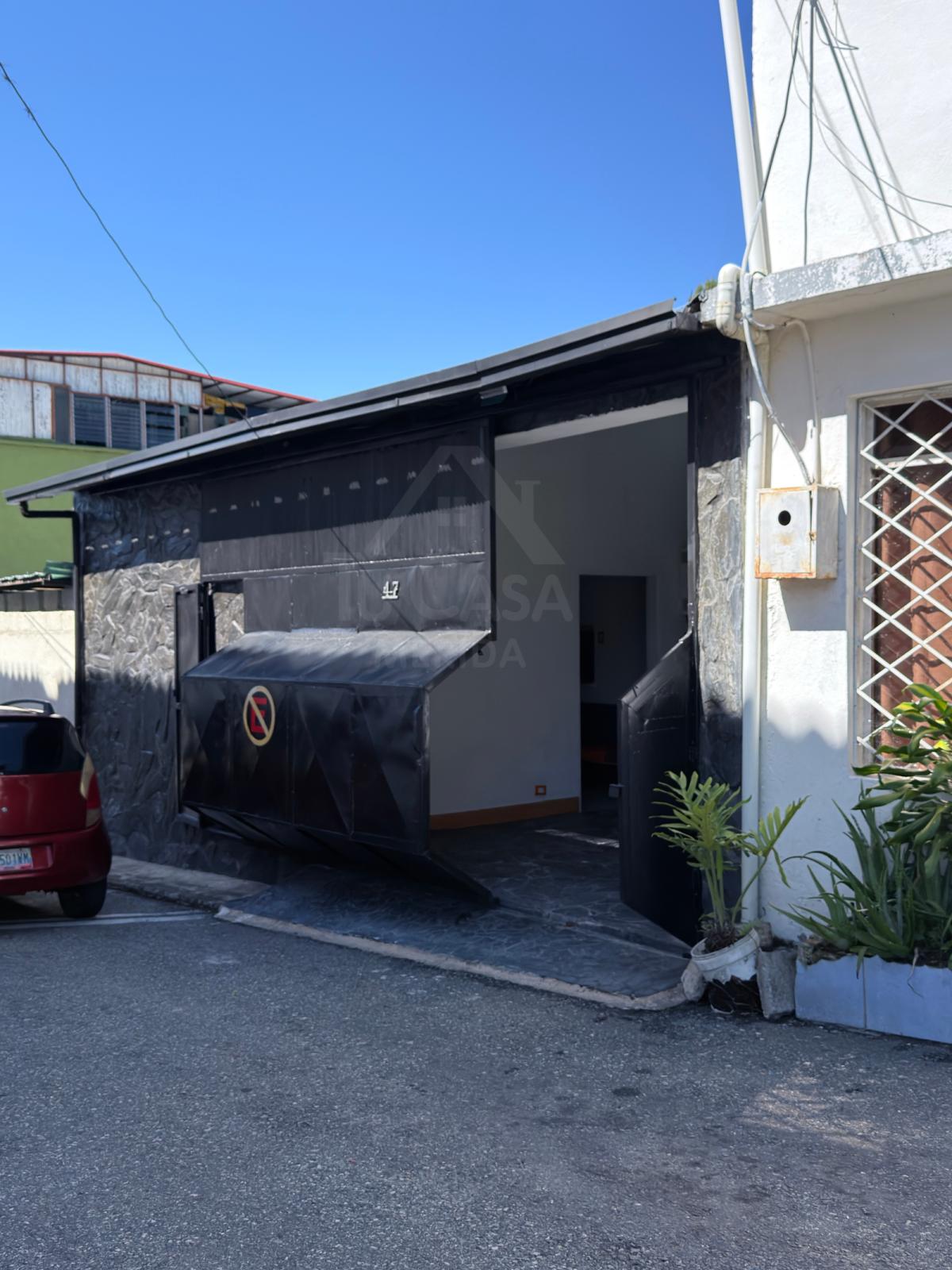 Casa en Venta - El Amparo - Av. Ppal. Los Chorros de Milla - Mérida - Estado Mérida