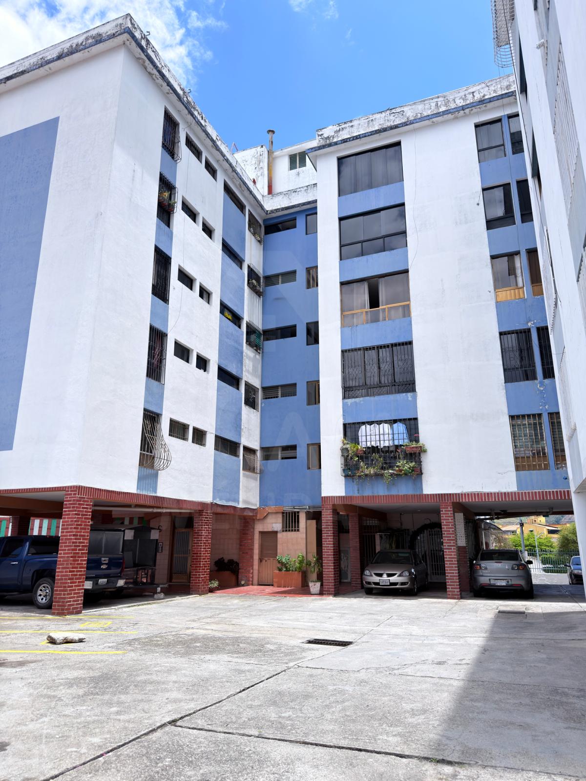 Apartamento en Venta - Res. Valparaiso - La Parroquia - Mérida - Estado Mérida