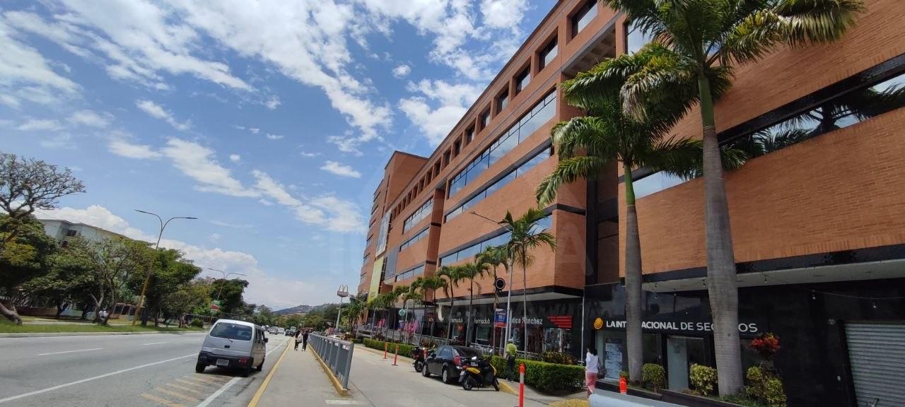 Local Comercial en Alquiler - CC. El Rodeo - Mérida - Estado Mérida