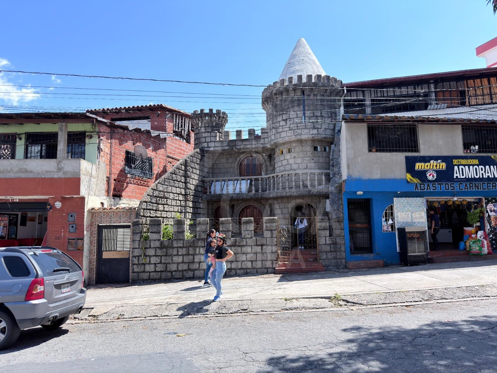 Local Comercial en Alquiler - Urb. Cardenal Quintero - Mérida Estado Mérida
