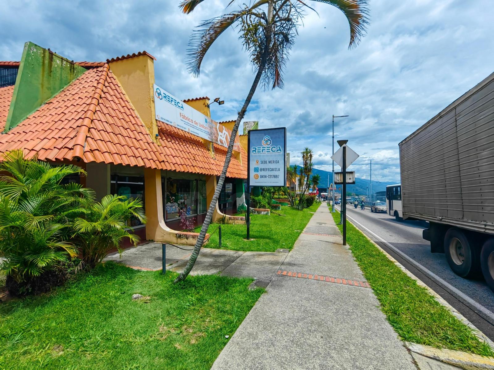 Local en Venta - Av. Andrés Bello - Urb. San Antonio - Mérida - Estado Mérida